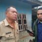 Plt Camat Kota Komba, Emanuel J.W. Lodhu, saat diwawancarai media. (Foto: Nardin Lonnista/GBRNews)