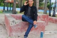 Fitalis Burhan Alumni Fakultas Hukum UNDANA 2006

Alumni PKPA UNDANA 2019, dan anggota PERADI Ruteng. (Foto: Dok Pribadi)