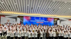 Pengurus Asosiasi Pemerintah Kabupaten Seluruh Indonesia (APKASI) periode 2025-2030, Saat pose bersama di Hotel Grand Sahid Jaya Jakarta. (Foto: Humas/ GBRNews.id)
