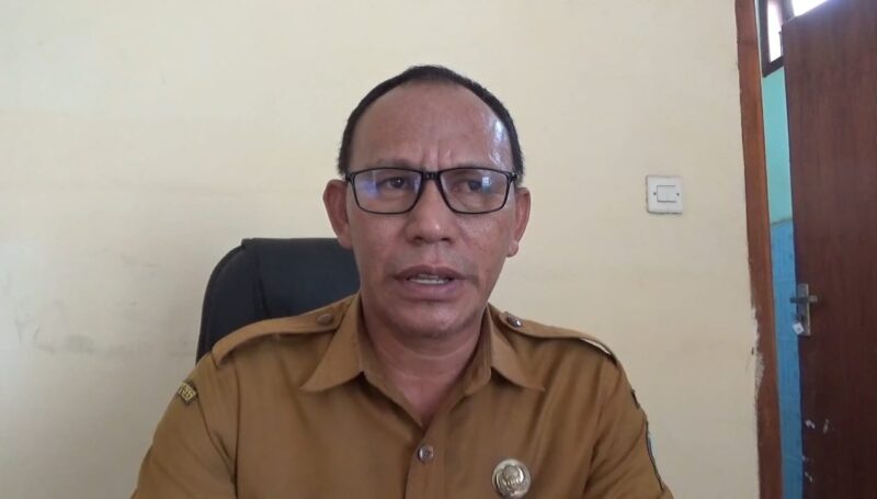 Kepala Dinas Dukcapil Manggarai Barat, Valentinus Andi. 