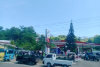 Suasana antrean di SPBU Pasar Baru, Desa Gorontalo, Kecamatan Komodo, Rabu (6/5/2026) pagi. Foto Rino/GBRNews.id