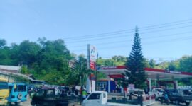 Suasana antrean di SPBU Pasar Baru, Desa Gorontalo, Kecamatan Komodo, Rabu (6/5/2026) pagi. Foto Rino/GBRNews.id