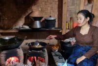 Memasak dengan Kayu Bakar/Foto Net. 