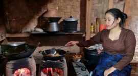 Memasak dengan Kayu Bakar/Foto Net. 