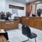 Suasana persidangan di Pengadilan Negeri Labuan Bajo dengan perkara perdata nomor 32/Pdt.G/2025/PN Lbj dan 33/Pdt.G/2025/PN Lbj pada Rabu (20/5/2026). 