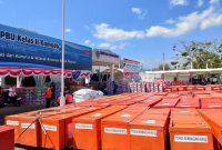 Logistik untuk penanganan darurat gempa bumi di Flores, Nusa Tenggara Timur (NTT), menumpuk di halaman Kantor UPBU Komodo, Labuan Bajo, Jumat (21/8/2026) pagi. Foto: Sarifudin/GBRNews.id