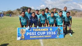 Skuad SMANDU FC pada laga perdana Grup D Open Turnamen PSSI Cup II Manggarai Barat, Senin (10/8/2026) sore. Foto Rino/GBRNews.id