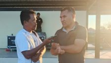 Coach Kletus Gabhe saat menyaksikan langsung Open Turnamen PSSI Cup II Manggarai Barat 2026 di Stadion Komodo, Labuan Bajo, Senin (10/8) sore. Foto Rino/GBRNews.id
