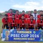 Skuad Krisna FC pada Open Turnamen PSSI Cup II Manggarai Barat 2026 di Stadion Komodo, Labuan Bajo, Selasa (11/8/2026) sore. Starting XI: Edo Muga (88), Fandy Loke (3), Alvin Lewa (21), Riston Ngange (14), Askon Nika (4), Arjun Wedo (16), Crespo Hale (25), Aldon Lalu (15), Ebinth Toi (10), dan Kim Raja (18). Foto: Rino/GBRNews.id