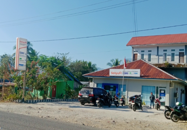 Suasana BRI Unit Nggorang, Rabu (2/9) pagi. Foto: Rino/GBRNews.id
