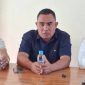 Ketua PSSI Kabupaten Manggarai Barat, Marianus Yono Jehanu (tengah), Upeng Arjon Wakil Ketua PSSI Manggarai Barat (kiri) dan Ahyar Abadi (kanan) Ketua Umum Turnamen PSSI Cup II Manggarai Barat 2026.