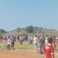 Situasi memanas dalam laga semifinal PSSI Cup II Manggarai Barat 2026 antara Vamos Bajo FC dan Terang FC di Stadion Komodo, Labuan Bajo, Senin (7/9/2026). Official dan suporter yang masuk ke dalam lapangan berhasil diamankan oleh pihak keamanan dan panitia. Foto Rino/GBRNews.id