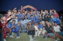 Skuad Vamos Bajo berpose bersama trofi PSSI Cup II Manggarai Barat 2026 usai menaklukkan Wae Sambi FC 2-1.